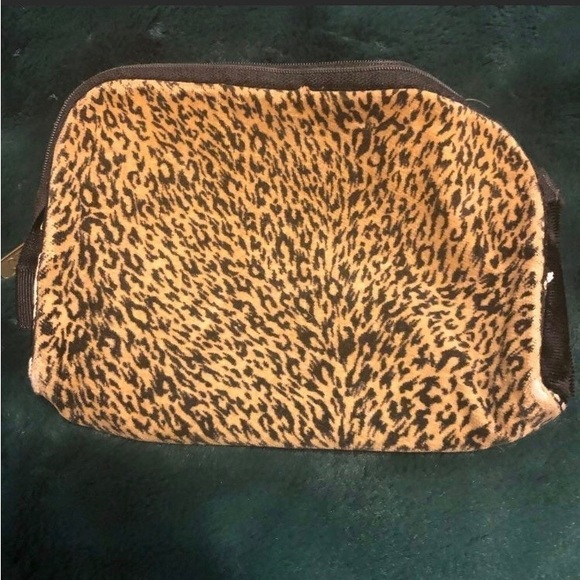 Rare Vintage Christian Dior Leopard Print Cosmetic Bag - Picture 2 of 8